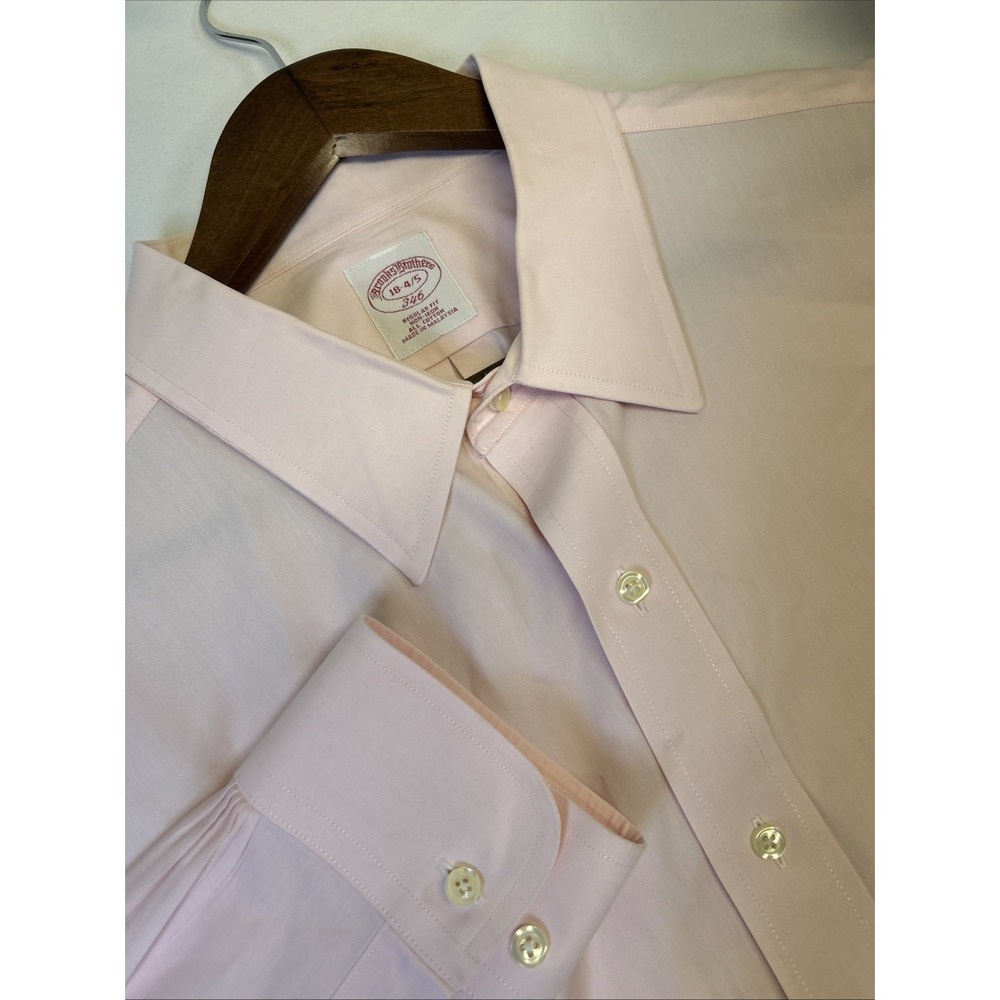 Brooks Brothers 346 Pink Solid Long Sleeve Button Up Shirt Mens Size‎ 18-4/5